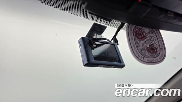 Toyota Prius C 2020 — Şəkil 19/31