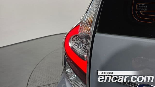 Toyota Prius C 2020 — Şəkil 24/31