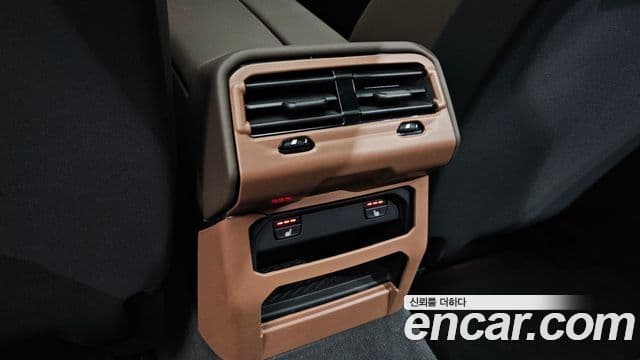 BMW 5 Series 2024 — Şəkil 34/36