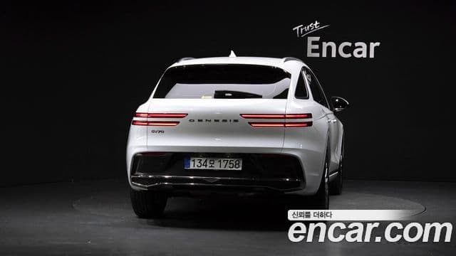 Genesis GV70 2025 — Şəkil 11/30