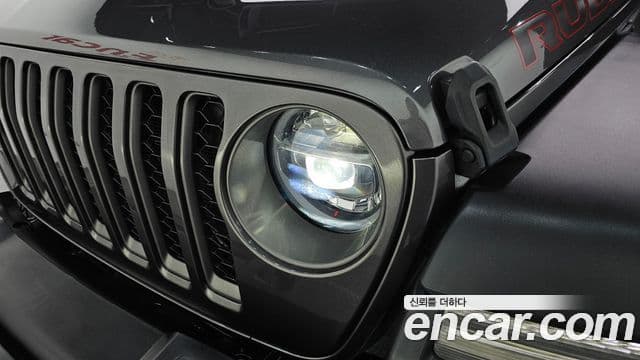 Jeep Gladiator 2021 — Photo 19/31