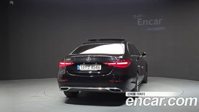 Mercedes-Benz C-Class 2022 — ფოტო 11/31