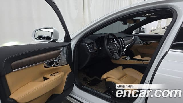 Volvo S90 2022 — ფოტო 12/33