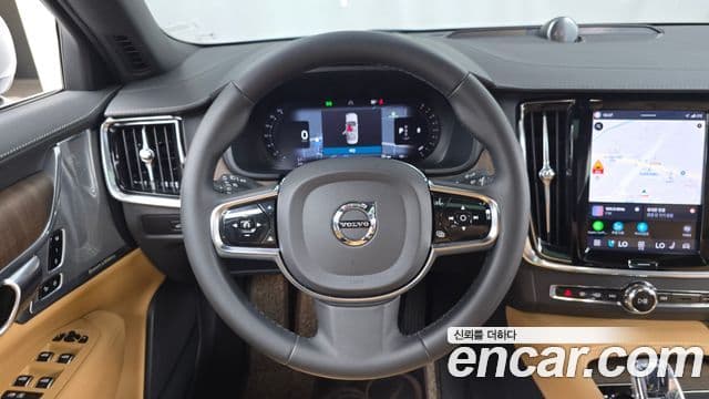 Volvo S90 2022 — ფოტო 18/33