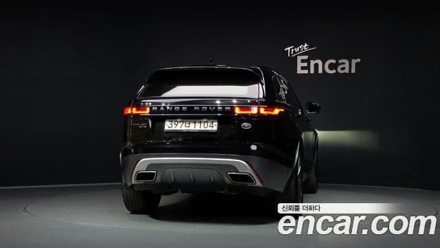 Land Rover Range Rover Velar 2019 — ფოტო 15/38