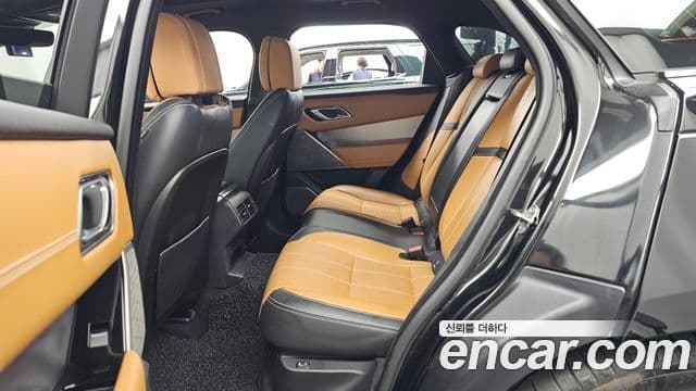 Land Rover Range Rover Velar 2019 — ფოტო 2/38