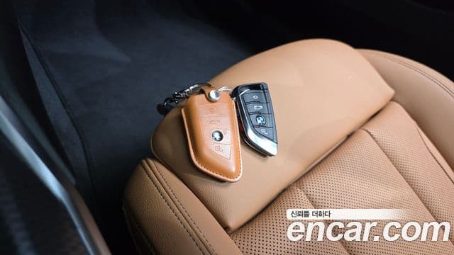 BMW 3 Series 2025 — Photo 30/32