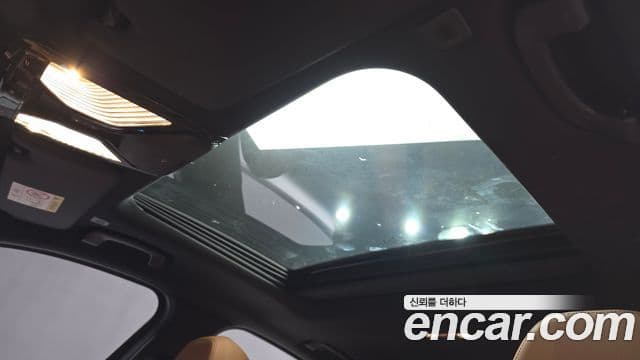 BMW 3 Series 2025 — Photo 18/32
