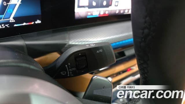 BMW 3 Series 2025 — Photo 14/32