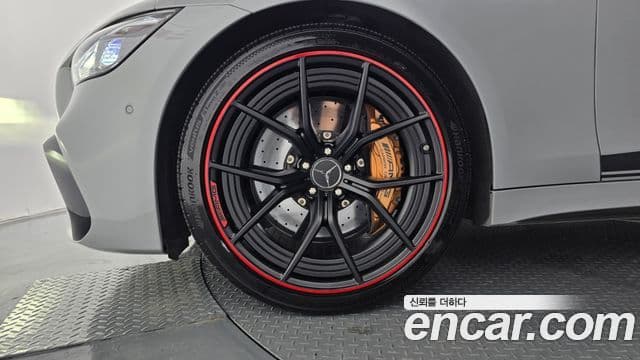 Mercedes-Benz AMG GT 2023 — Photo 34/43