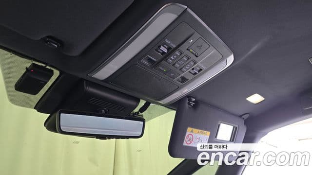 Toyota Alphard 2025 — Фото 17/20