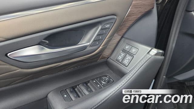 Toyota Alphard 2025 — Şəkil 14/34
