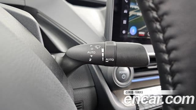 Toyota Prius 2024 — Şəkil 21/33