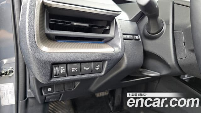 Toyota Prius 2024 — Şəkil 32/33