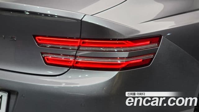 Genesis G80 2022 — Şəkil 15/38