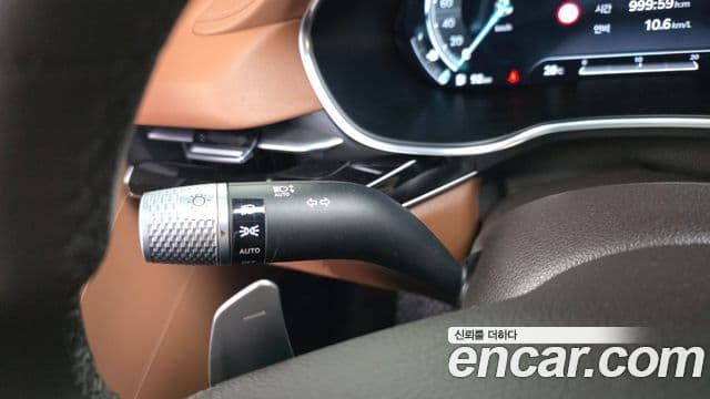 Genesis G80 2022 — Şəkil 28/38