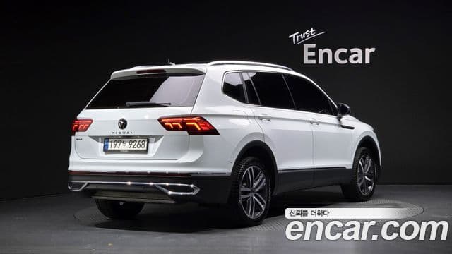 Volkswagen Tiguan Allspace 2023 — Фото 2/20