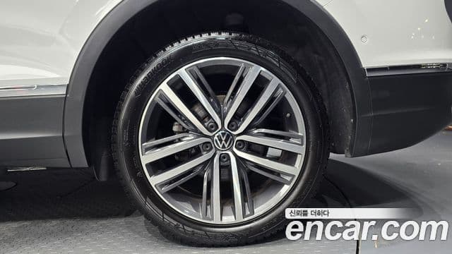 Volkswagen Tiguan Allspace 2023 — Photo 15/31