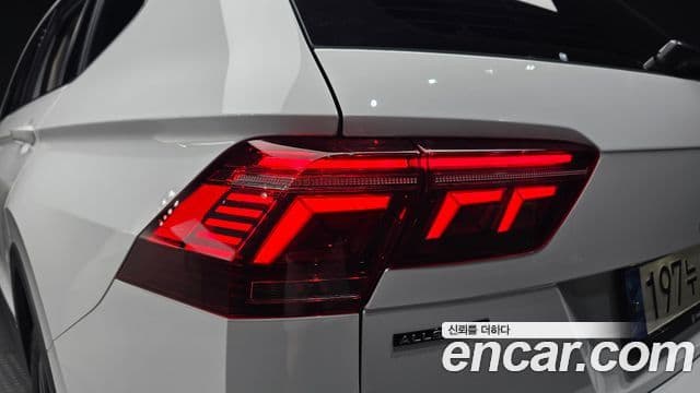 Volkswagen Tiguan Allspace 2023 — Photo 24/31
