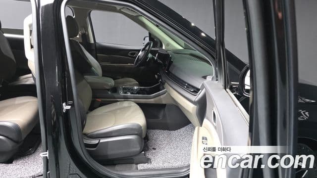 Kia Carnival 2024 — Фото 11/20