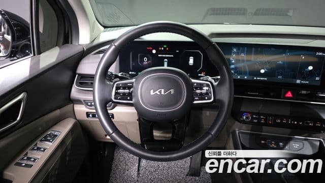 Kia Carnival 2024 — Фото 13/20