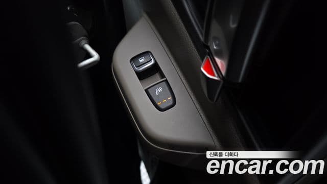 Kia Carnival 2024 — Фото 19/20