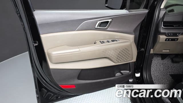 Kia Carnival 2024 — Şəkil 15/30