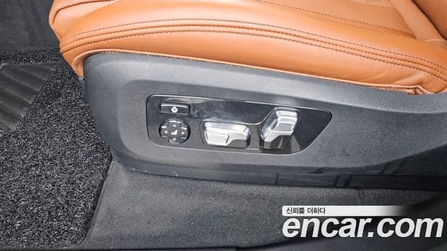 BMW X7 2023 — Photo 9/37