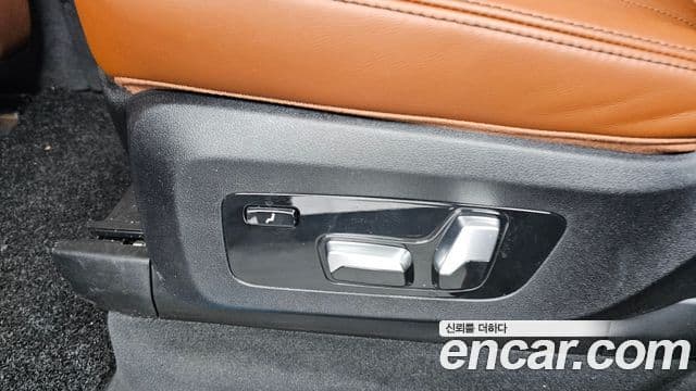 BMW X7 2023 — Photo 30/37