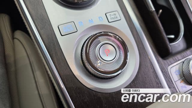 Genesis GV80 2023 — ფოტო 15/20