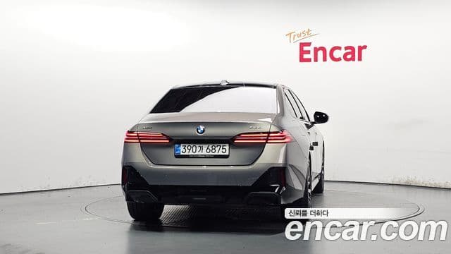 BMW 5 Series 2026 — Photo 33/34