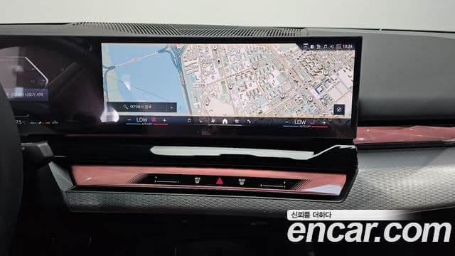BMW 5 Series 2026 — Photo 23/34