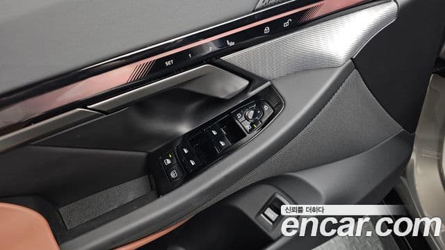 BMW 5 Series 2026 — Photo 21/34