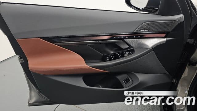 BMW 5 Series 2026 — Photo 9/34