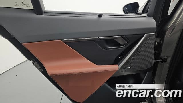 BMW 5 Series 2026 — Photo 17/34