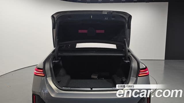 BMW 5 Series 2026 — Photo 15/34
