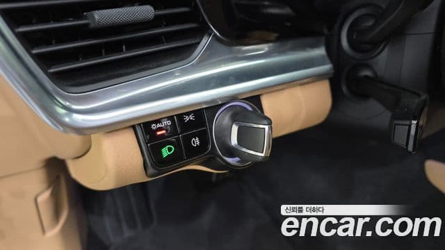 Porsche Panamera 2019 — ფოტო 12/34