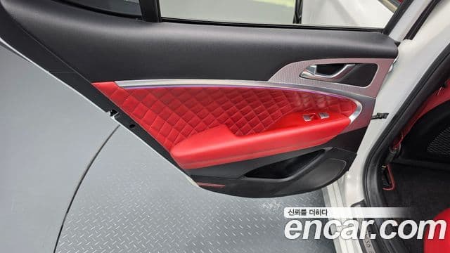 Genesis G70 2022 — Photo 21/33