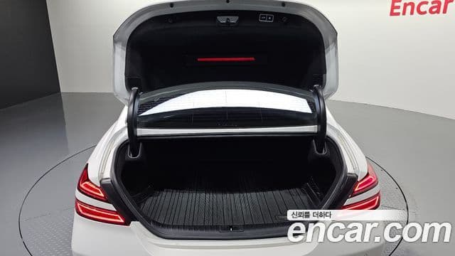 Genesis G70 2022 — Photo 14/33