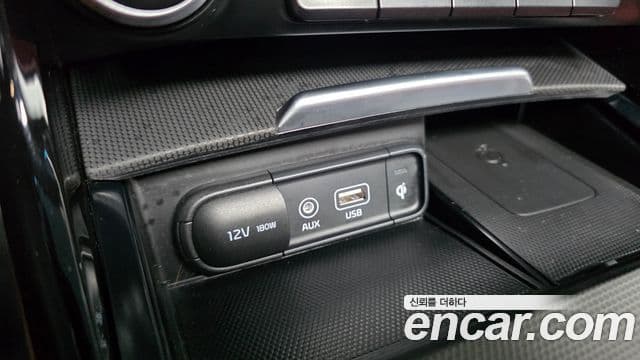 Kia Stinger 2018 — Photo 19/35