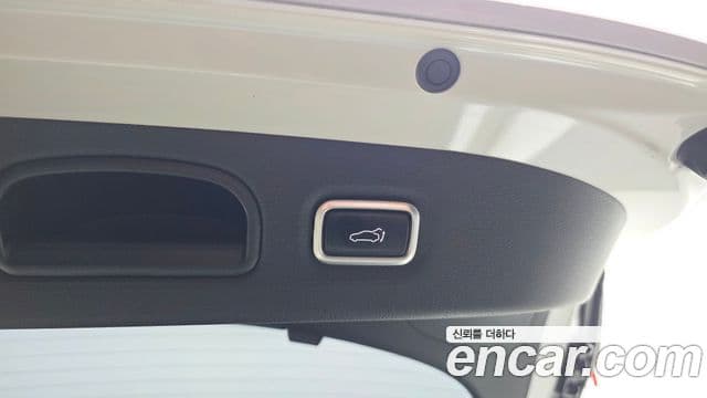 Kia Stinger 2018 — Photo 2/35