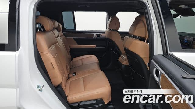 Hyundai Santa Fe 2025 — Photo 24/35