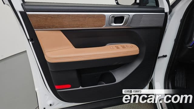 Hyundai Santa Fe 2025 — Photo 29/35