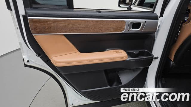 Hyundai Santa Fe 2025 — Photo 30/35