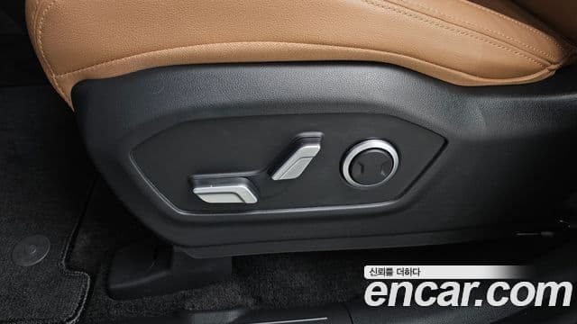 Hyundai Santa Fe 2025 — Photo 6/35