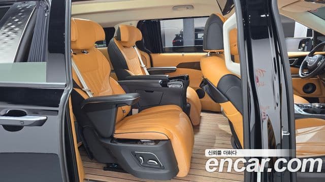 Kia Carnival 2024 — ფოტო 14/20