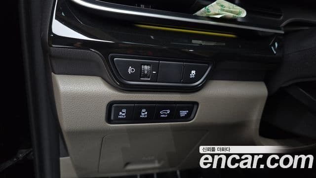Kia Carnival 2024 — ფოტო 18/20
