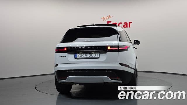 Land Rover Range Rover Velar 2024 — Фото 3/20