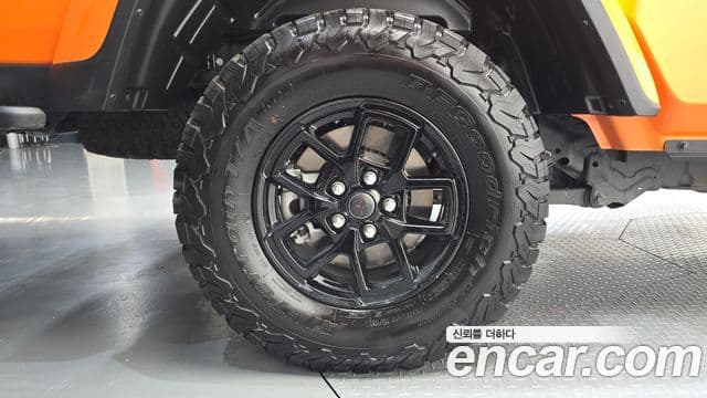 Jeep Gladiator 2025 — Şəkil 17/30