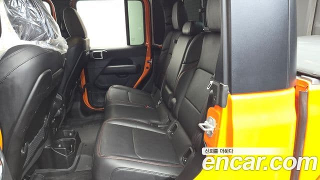 Jeep Gladiator 2025 — Şəkil 21/30